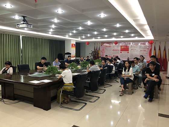 觀影現(xiàn)場(chǎng)22.jpg 觀影現(xiàn)場(chǎng)22.jpg